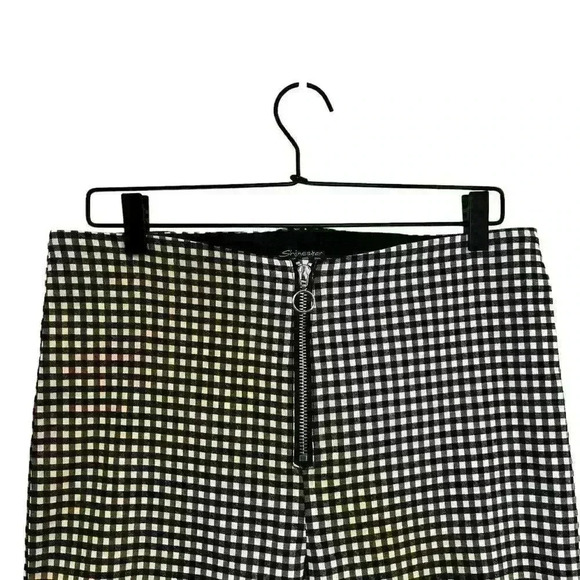 Like New Black/White Gingham Mid-Rise Tapered Pants with Elastic Waist and Front - Picture 3 of 6